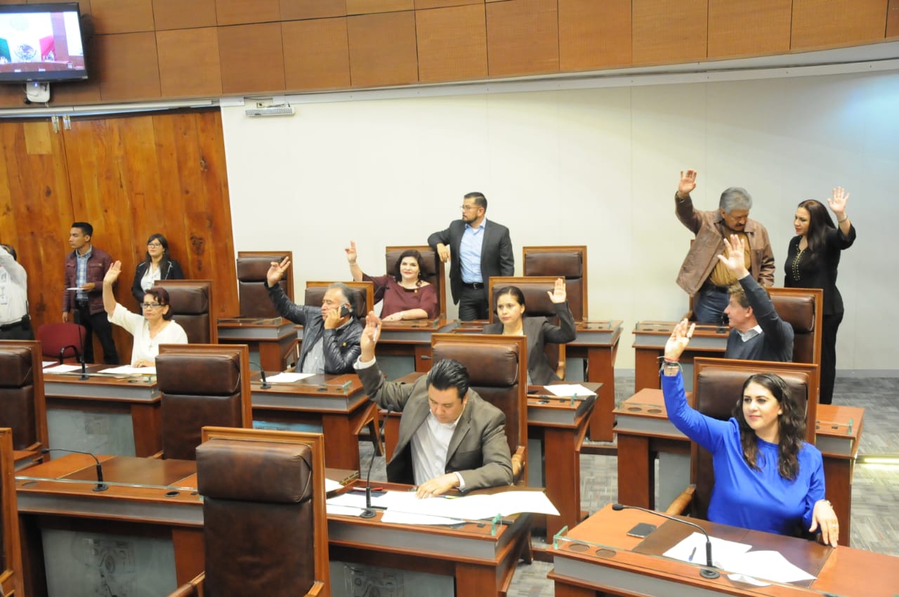 Actividad Legislativa:PROPONEN EXIGIR LICENCIATURA A FUNCIONARIOS MUNICIPALES