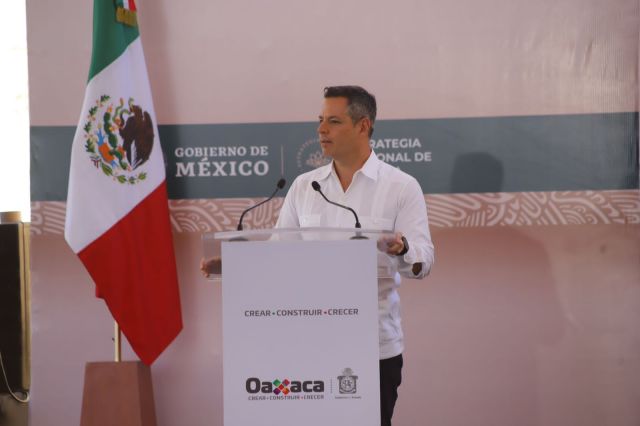Encabezan Alejandro Murat y Dra. Beatriz Gutiérrez Müller  “Fandango por la lectura”en Oaxaca