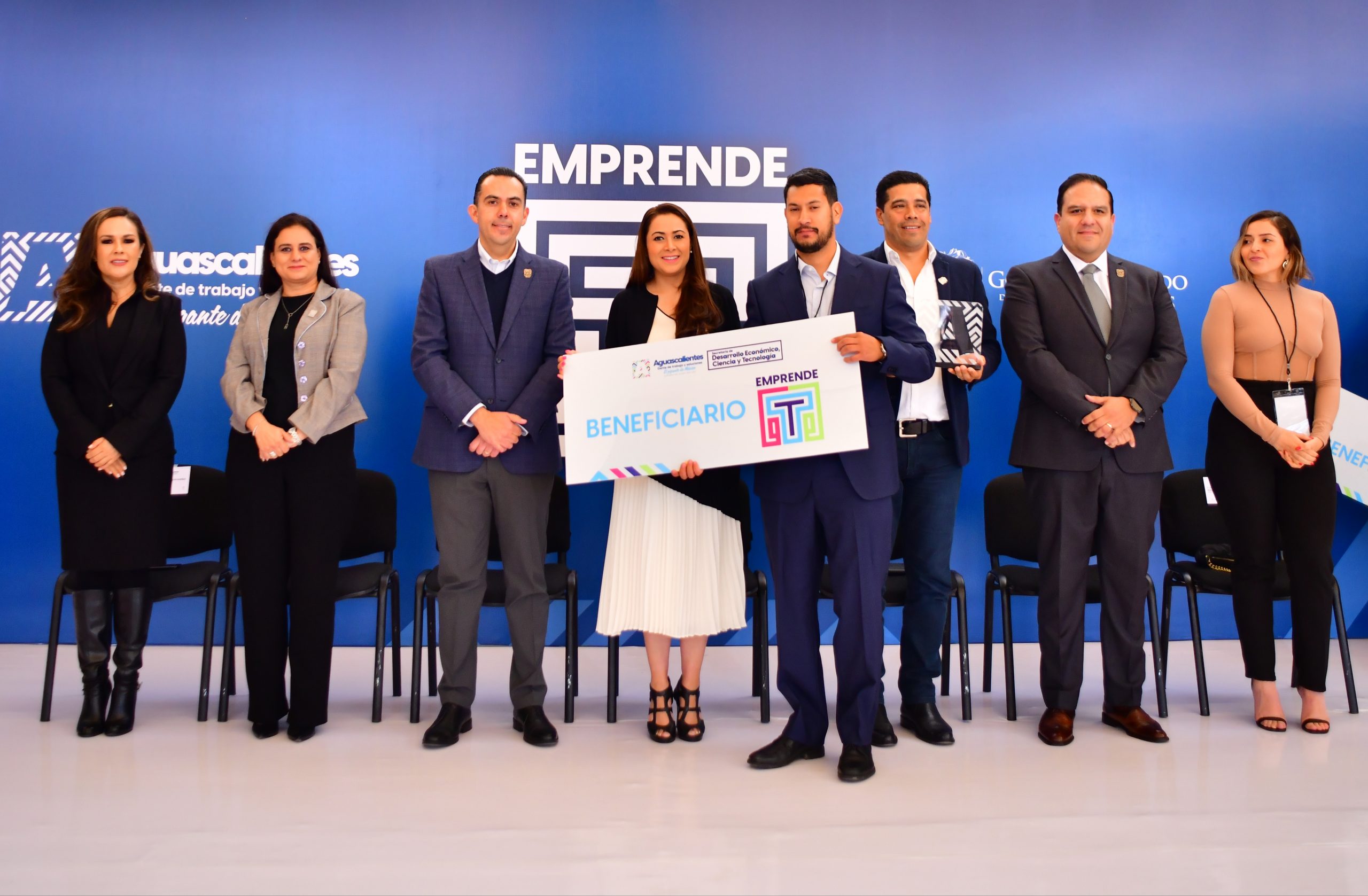 JÓVENES EMPRENDEDORES TENDRÁN TODO MI APOYO, NO SE PONGAN LÍMITES NI FRONTERAS: TERE JIMÉNEZ