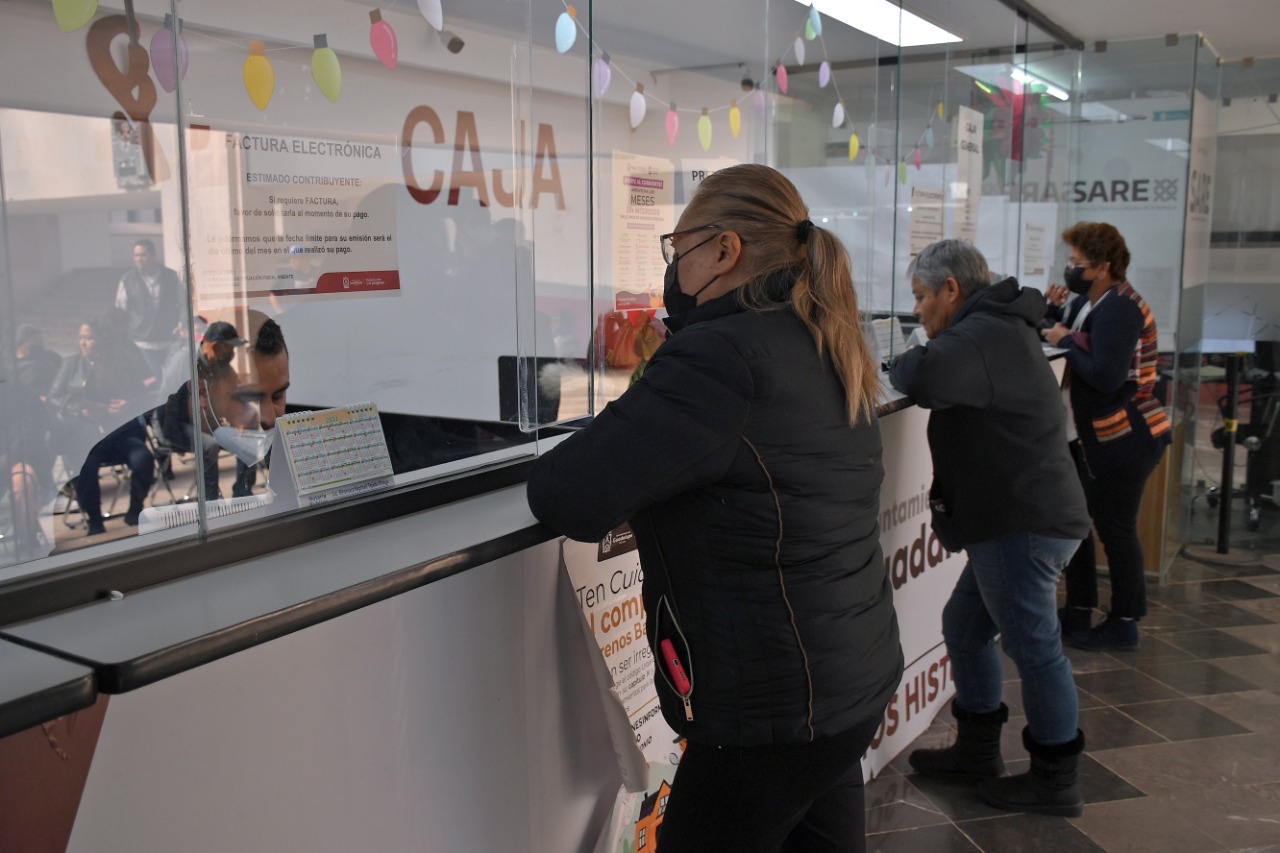 Abre Municipio de Guadalupe cajas en fin de semana