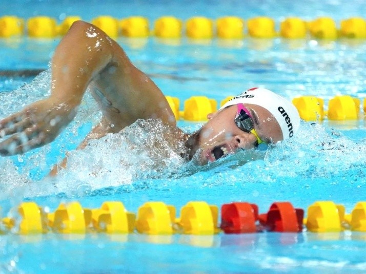 ¿Cómo ayudar a los nadadores olímpicos mexicanos?