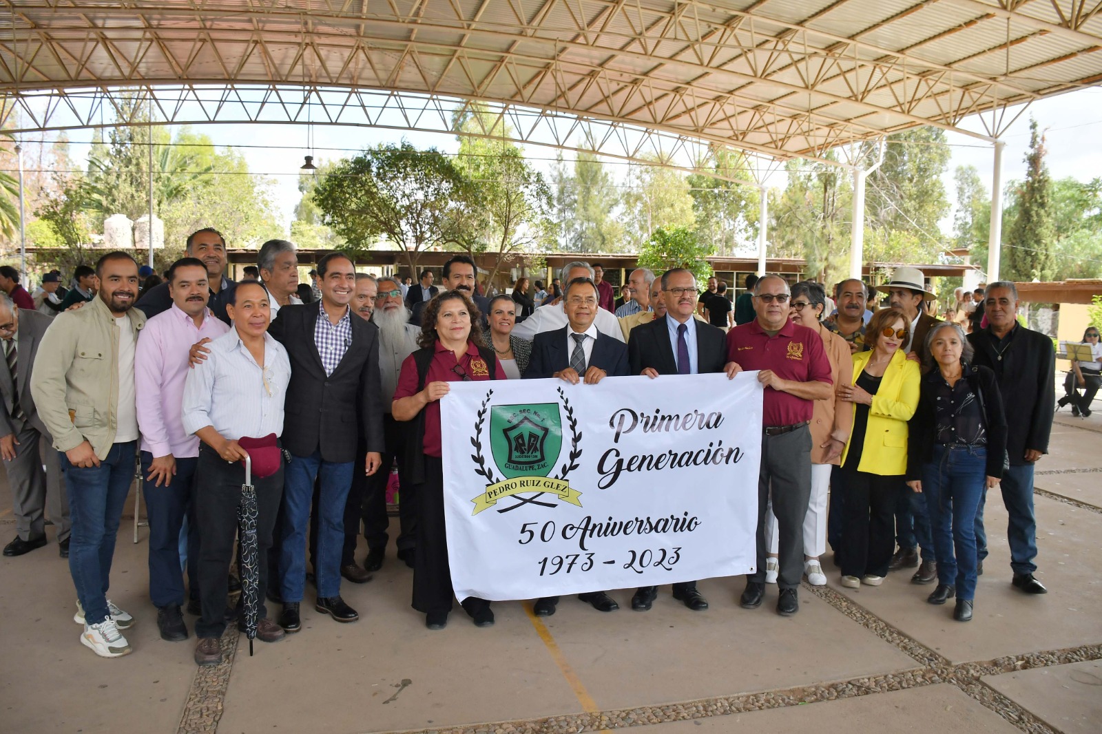 En ceremonia de aniversario del plantel Anuncia José Saldívar obras de mejoramiento de infraestructura para Secundaria Pedro Ruiz González