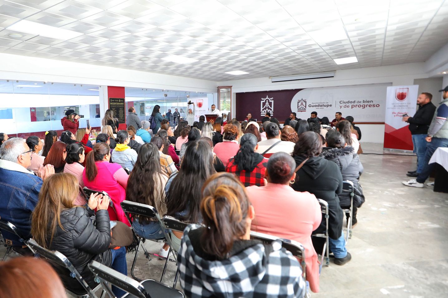 Brinda Gobierno de Zacatecas apoyos a participantes de cursos de autoempleo