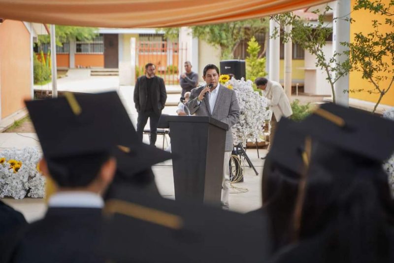 SE GRADÚAN ESTUDIANTES DE LA ESCUELA SECUNDARIA GENERAL NO. 04 “JUAN PABLO GARCÍA”