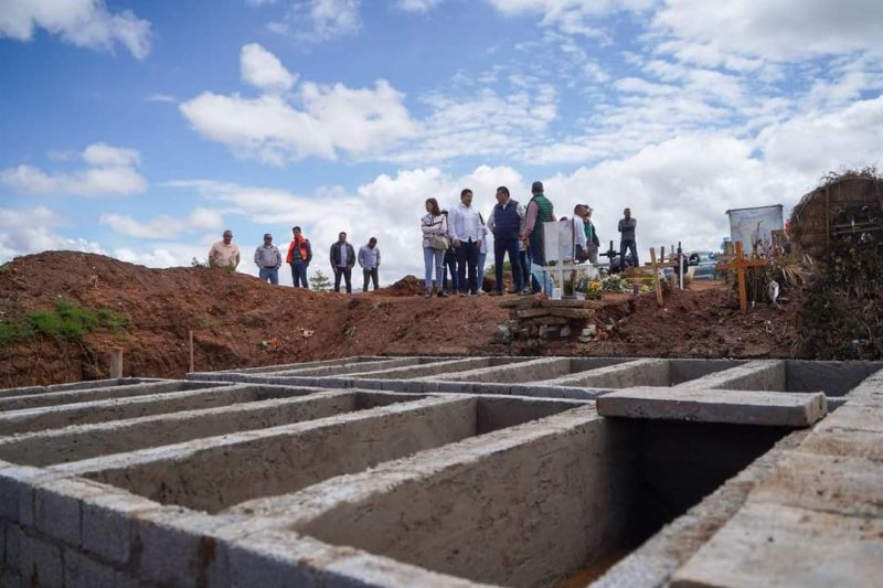 CONSTRUCCIÓN DE GAVETAS EN PANTEÓN “JARDÍNES DEL RECUERDO