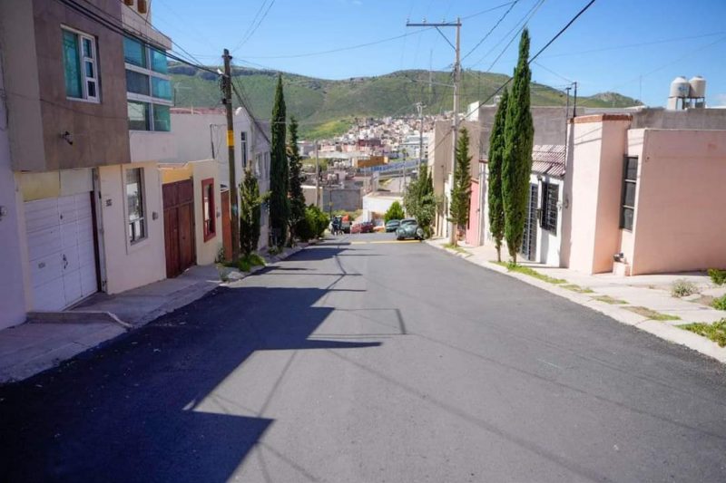 AVANZA REENCARPETAMIENTO DE CALLES EN LA COLONIA LA ISABÉLICA