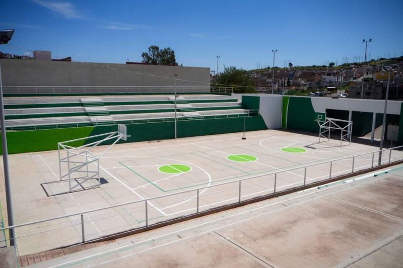 REHABILITAN CANCHAS DE LA COLONIA ALMA OBRERA