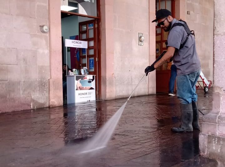 IMPULSA MIGUEL VARELA JORNADA DE LIMPIEZA Y REHABILITACIÓN DEL CENTRO HISTÓRICO