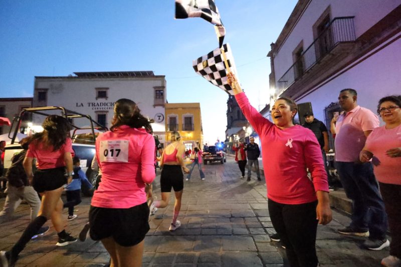 CON CAMINATA ROSA 3K EL DIF JEREZ CONMEMORA DÍA MUNDIAL DE LUCHA CONTRA EL CÁNCER DE MAMA