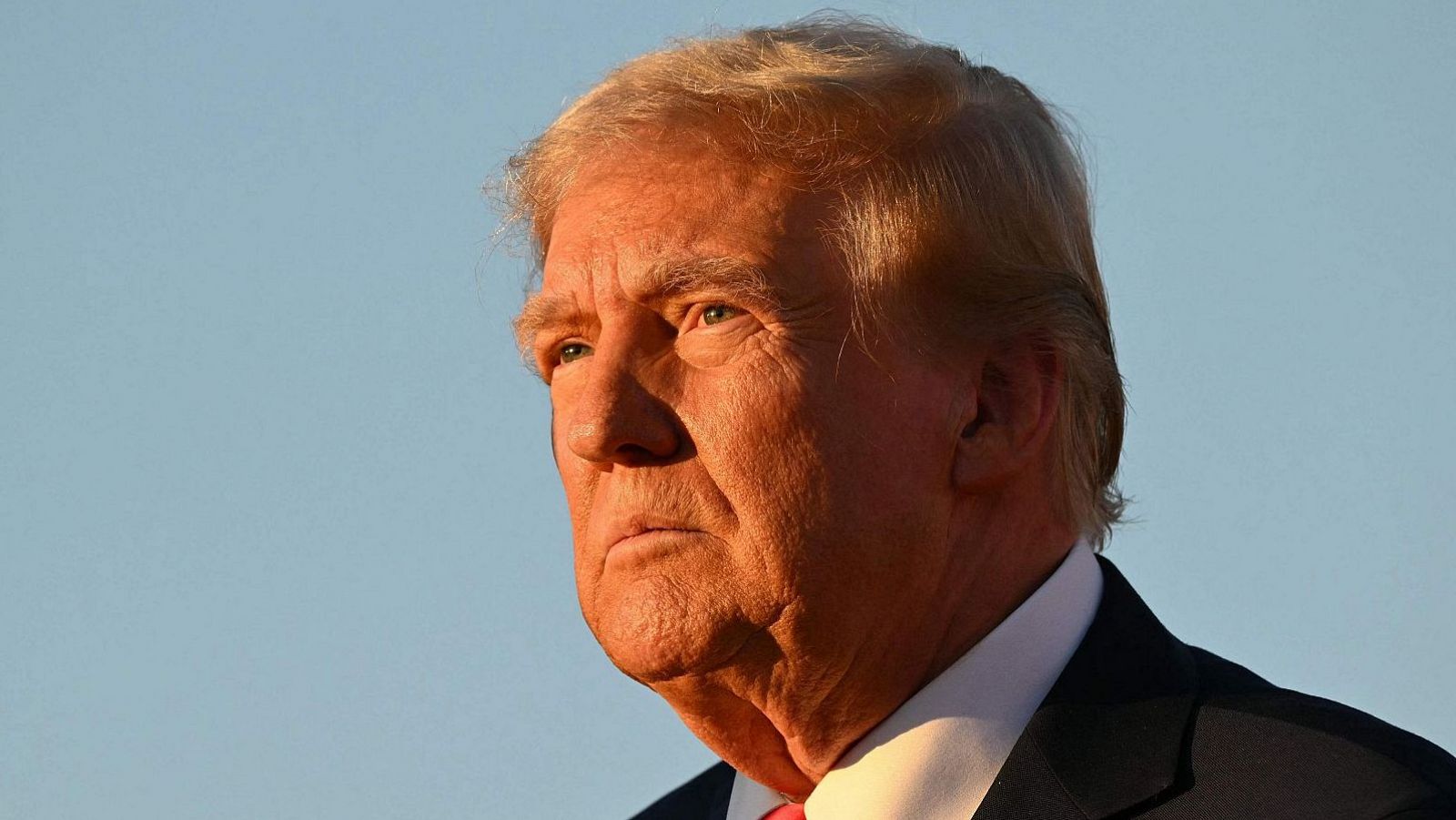 CON EL ASCENSO DE TRUMP HOY PASAMOS DEL DICHO AL HECHO