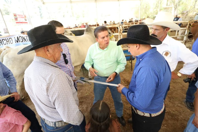 INAUGURA EL PRESIDENTE RODRIGO UREÑO LA EXPO GANADERA Y AGRÍCOLA JEREZ 2025