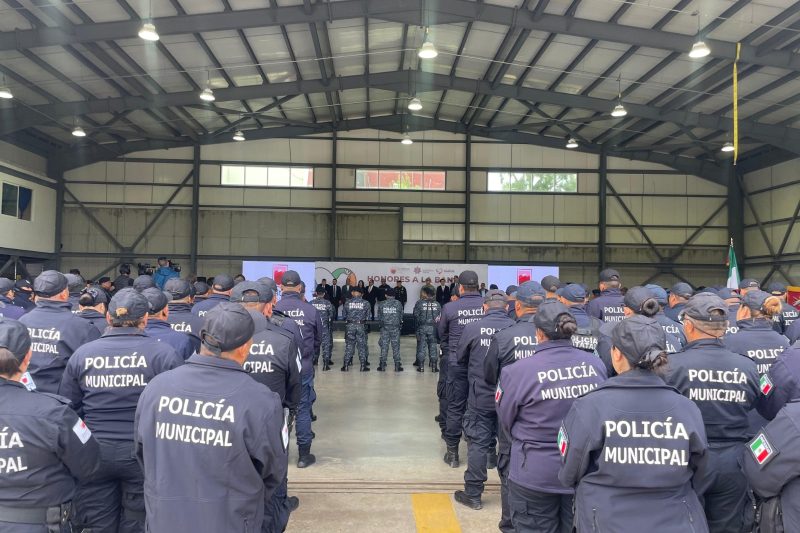 CAPACITAN A POLICÍA MUNICIPAL EN GUADALUPE