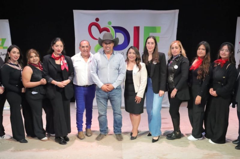 DIF JEREZ CLAUSURA TALLERES DE CAPACITACIÓN PARA EL AUTOEMPLEO Y DESARROLLO PERSONAL