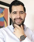 ESE RADA… A LAS REJAS