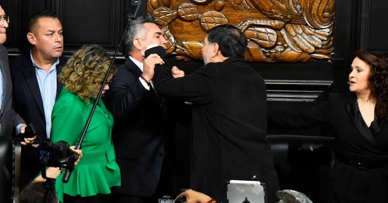 ALITO MORENO YA NO LE SIRVE AL PRI
