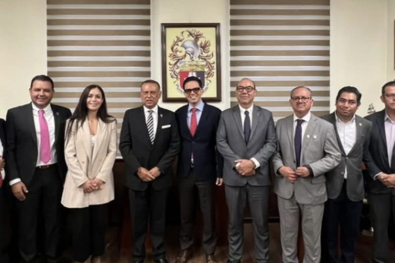 CELEBRA 200 AÑOS DE VIDA LA NORMAL MANUEL ÁVILA CAMACHO