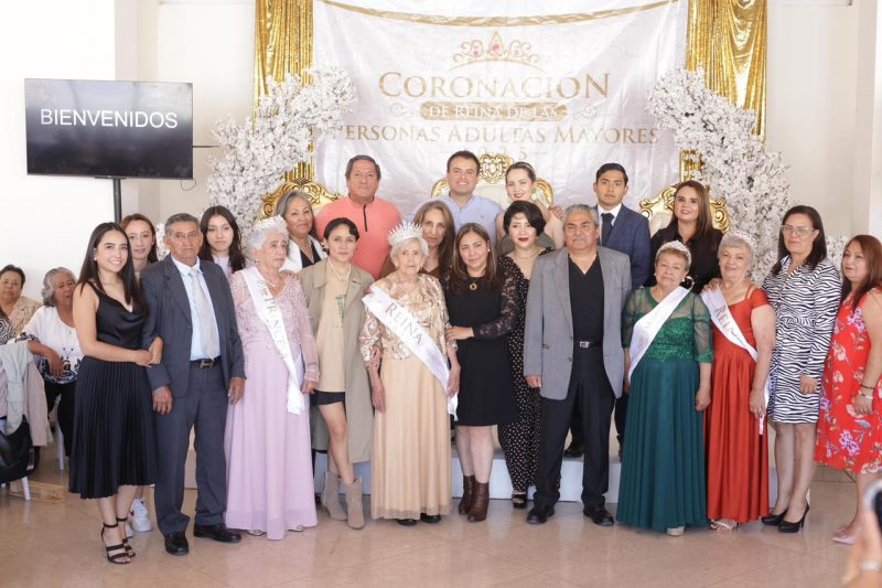 CORONA A SU REINA DE LA TERCERA EDAD 2025