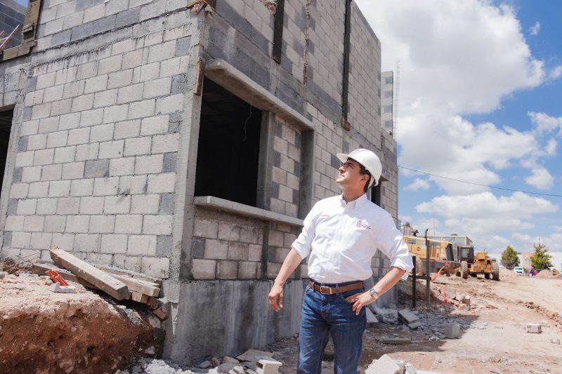 Supervisa Pepe Saldívar construcción de casas del bienestar