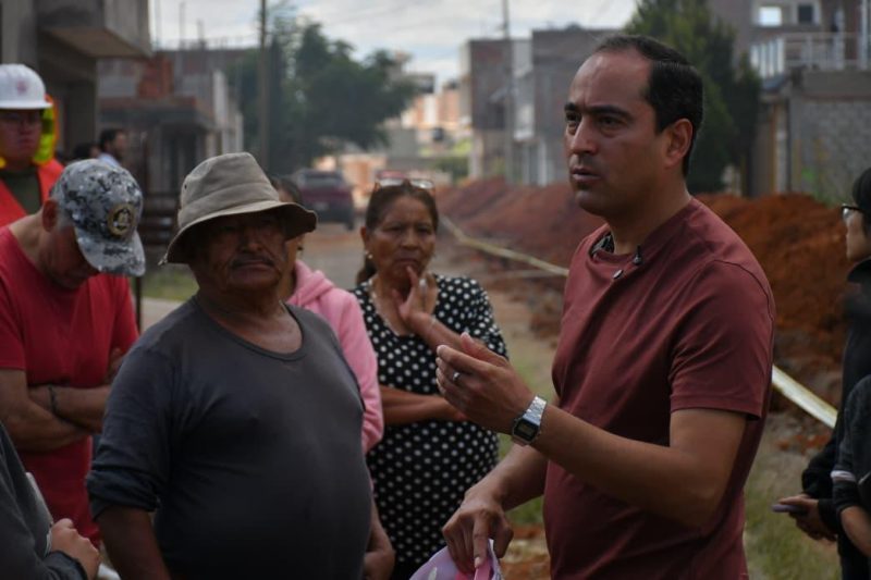 PEPE SALDÍVAR LLEVA LA RED DE AGUA POTABLE A FAMILIAS GUADALUPENSES