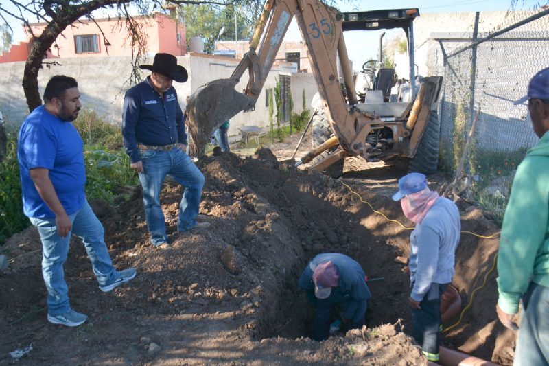 RODRIGO UREÑO SUPERVISA AVANCES DE OBRA PÚBLICA EN COLONIA BENITO JUÁREZ