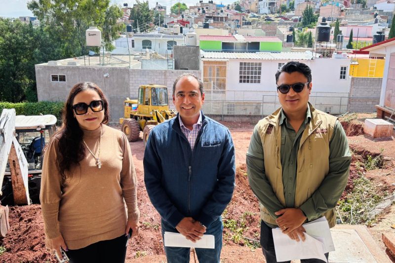 Inicia Pepe Saldívar construcción de cancha de usos múltiples en el Bachillerato General Policial