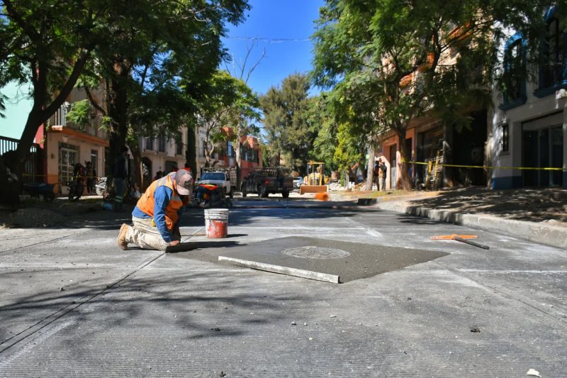 CONTINÚA EL BACHEO EN GUADALUPE