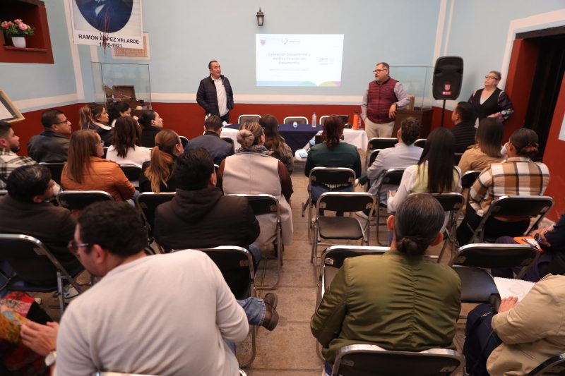 CAPACITACIÓN EN ARCHIVOS FORTALECE TRANSPARENCIA EN EL GOBIERNO MUNICIPAL DE JEREZ