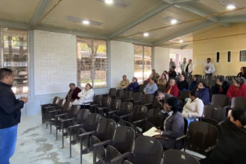 PRESENTA MARIO CÓRDOVA PROYECTOS DE OBRAS PARA COLONIAS Y COMUNIDADES