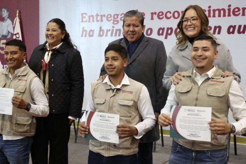 LOS LLEVAN CON ENGAÑOS A LA FIESTA DE VERÓNICA DÍAZ