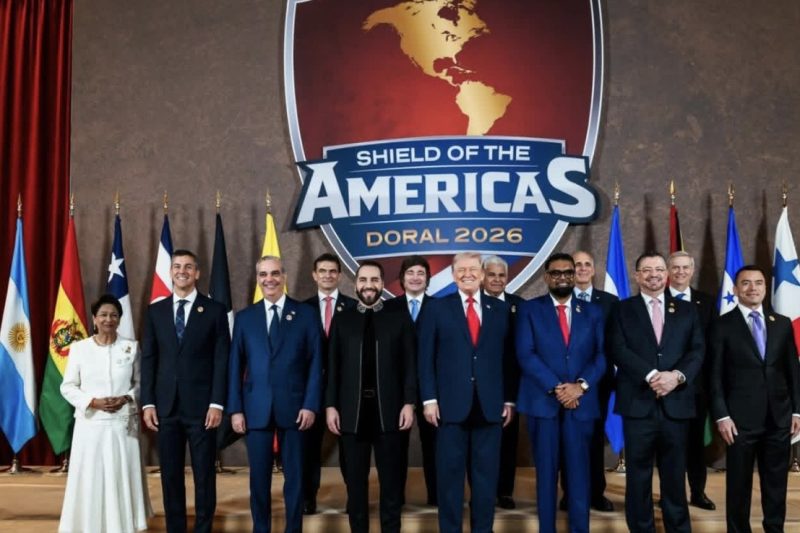 EL PUEBLO ESPERA QUE LA PRESIDENTA SHEINBAUM NO  SE ACHIQUE NI SE AGACHE ANTE TRUMP