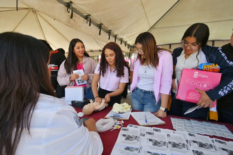 Beneficia Gobierno de Pepe Saldívar a 300 alumnas de la UAZ con programa “Transformando el ciclo”