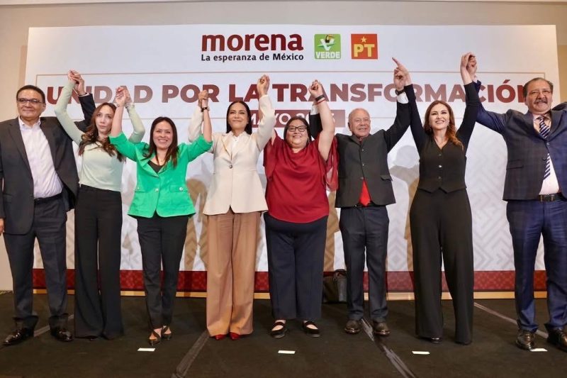 OPOSITORES Y OFICIALISTAS SON HOY POLÍTICOS DE BURÓ, AJENOS A LAS PLAZAS Y LA CALLE