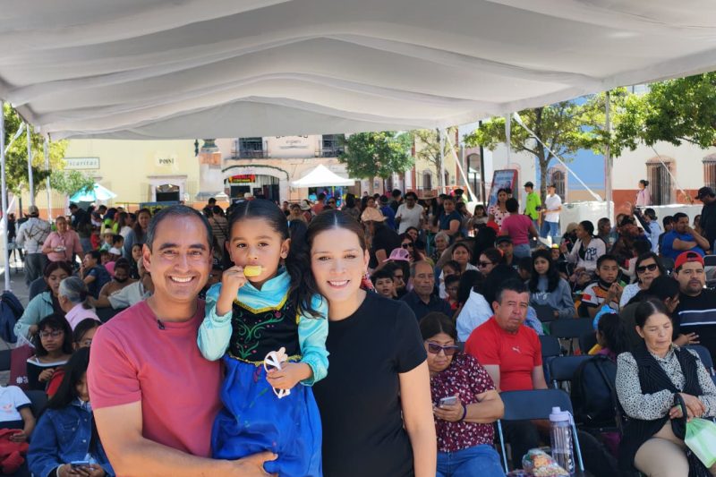 Con Festival del día de las niñas y los niños festeja Pepe Saldívar a los chiquitines de la casa