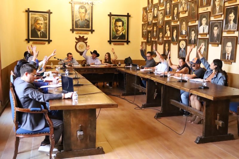 ASPRUEBA CABILDO ACCIONES EN DEFENSA DEL LEGADO DE RAMÓN LÓPEZ VELARDE