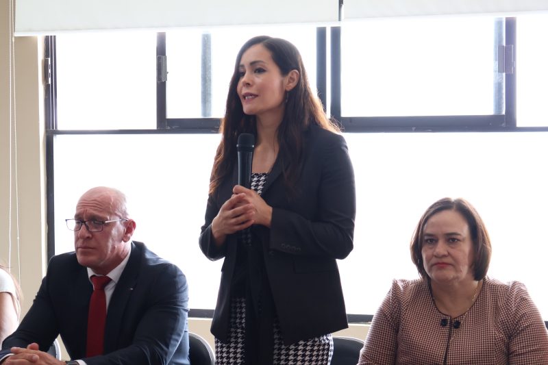 CAPACITA LA CDHEZ A BURÓCRATAS DEL SUTSEMOP PARA QUE OFREZCAN TRATO DIGNO Y RESPETUOSO