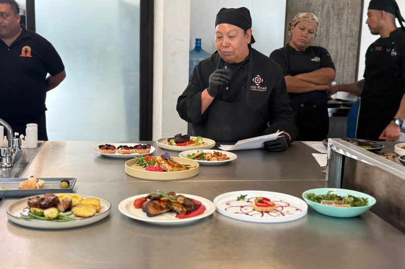 Miguel Varela fortalece la gastronomía local con capacitación especializada para restauranteros