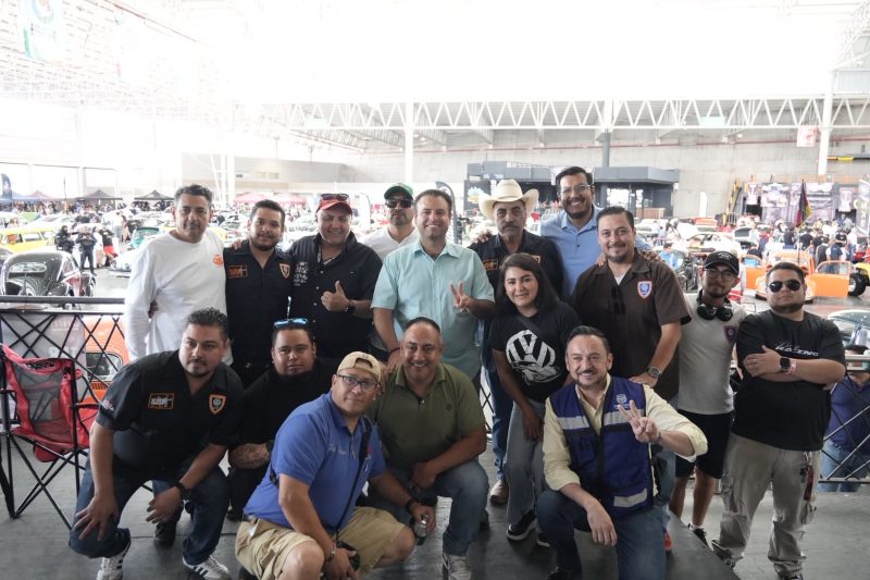 Entrega Pepe Saldívar semilla a 150 productores de comunidades