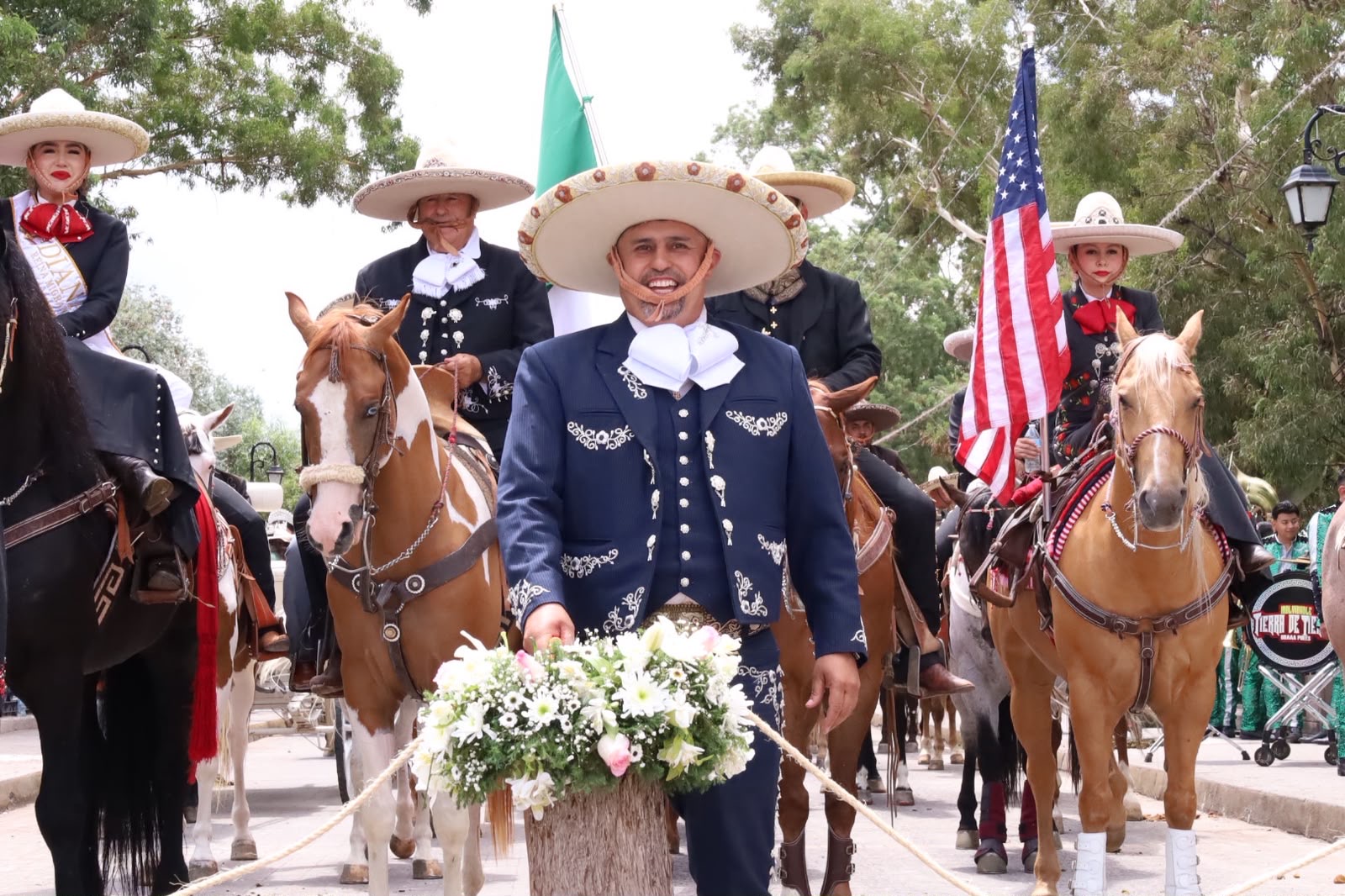 ENCABEZA RODRIGO UREÑO APERTURA DE LA SEMANA DEL MIGRANTE 2026 CON TRADICIONAL CABALGATA
