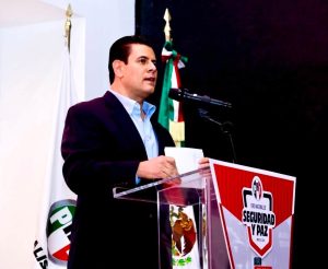 PLEITAZO ENTRE MIGUEL ALONSO Y DAVID MONREAL Y SUS “LACAYOS”
