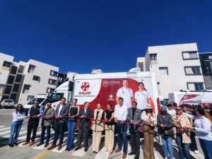 Llevan David Monreal y Pepe Saldívar servicio médico itinerante a viviendas del bienestar en Guadalupe