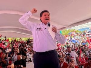 FITO BONILLA PIDE AYUDA  AL PUEBLO PARA “BARRER LA  BASURA QUE NOS GOBIERNA”