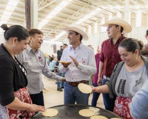 RECONOCE PEPE SALDÍVAR CONTRIBUCIÓN DE LAS MUJERES RURALES AL DESARROLLO DE GUADALUPE