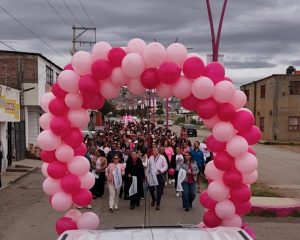CON MARCHA ROSA PREVIENE GOBIERNO DE PEPE SALDÍVAR EL CÁNCER DE MAMA