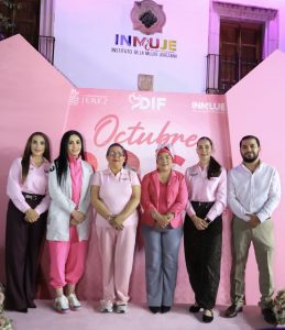 DIF DE JEREZ ACTIVA Y ENCIENDE LA ESPERANZA EN EL MES ROSA CON EL EVENTO “RODANDO POR ELLAS”