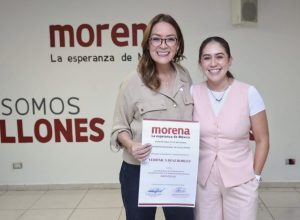 VERÓNICA DÍAZ VA AHORA POR LA  GUBERNATURA; NO PIERDE EL TIEMPO